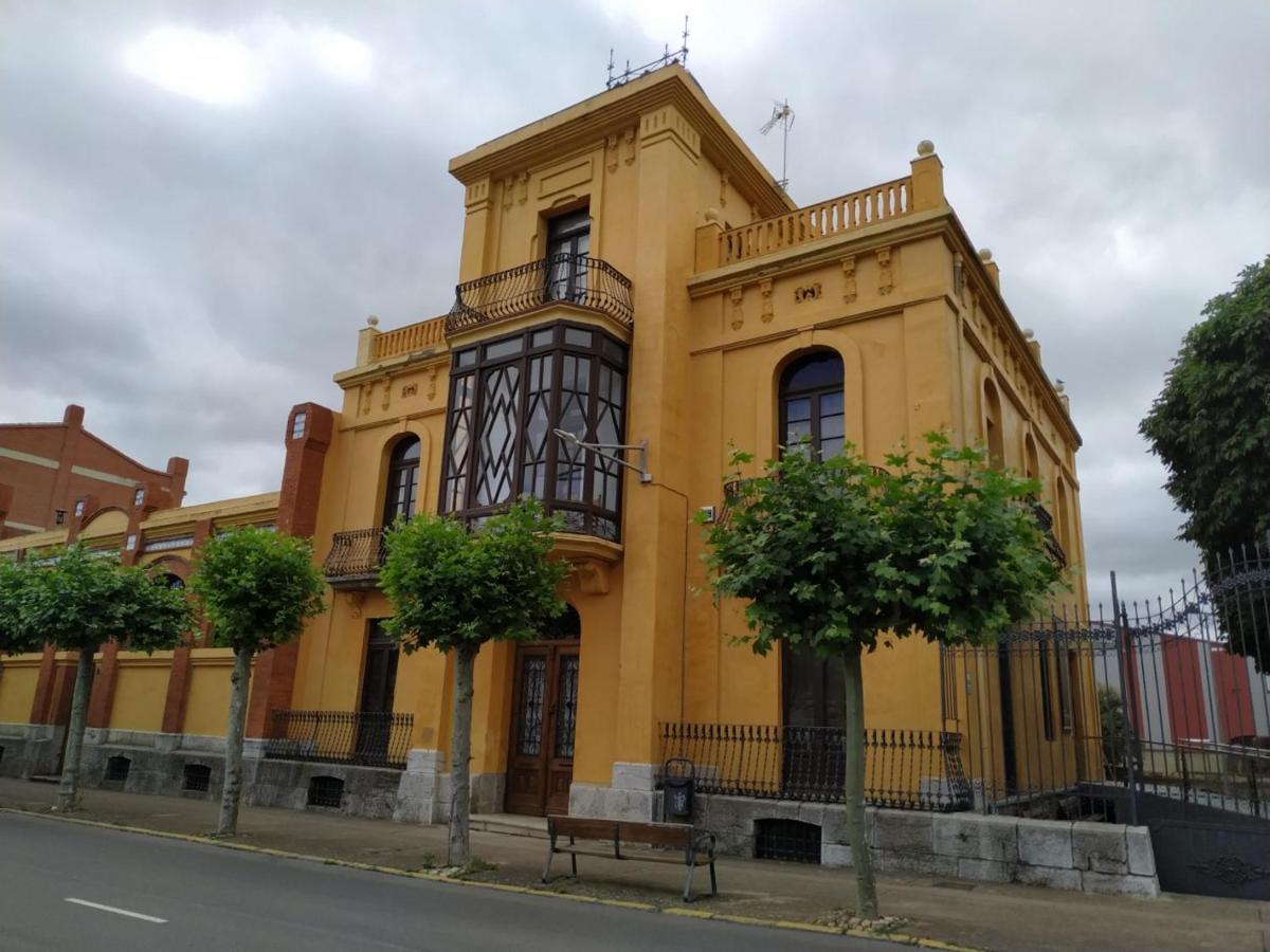 Edificio Valles Del Lupulo Astorga Exterior photo